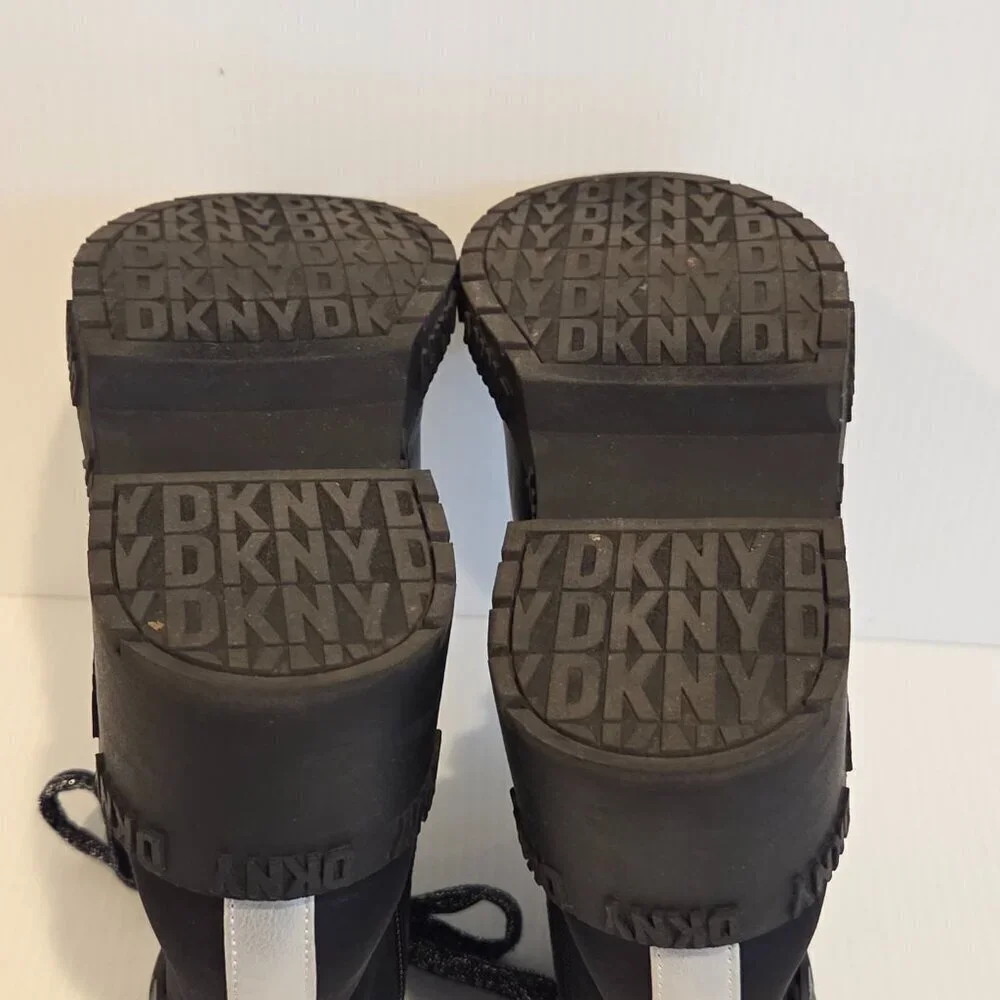 DKNY Girls Haley Block Heel Combat Military Black Boots Size 3 Chunky Heel